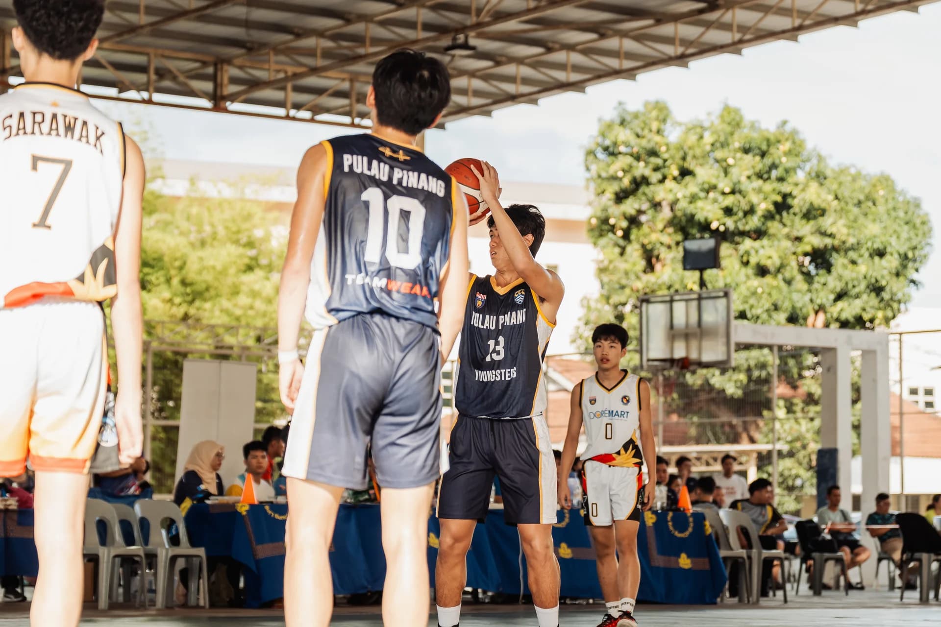 Sarawak Dominates Pulau Pinang in Resounding 97-61 Victory