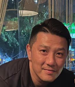 Hoong Sze yew